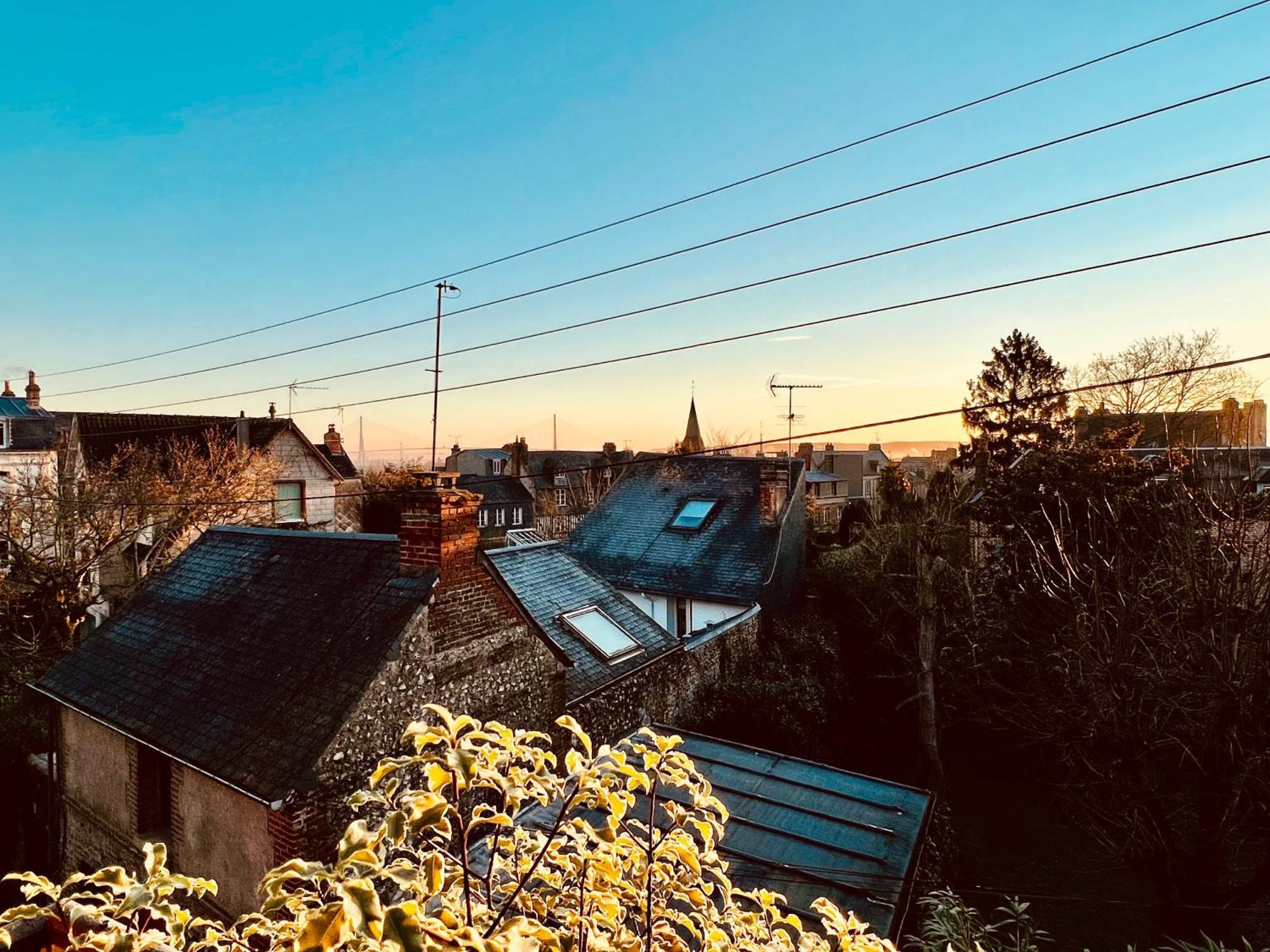 Le 10Honfleur Apartment ภายนอก รูปภาพ